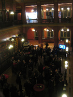 10-vuotisvastaanotto juuri alettuaan.